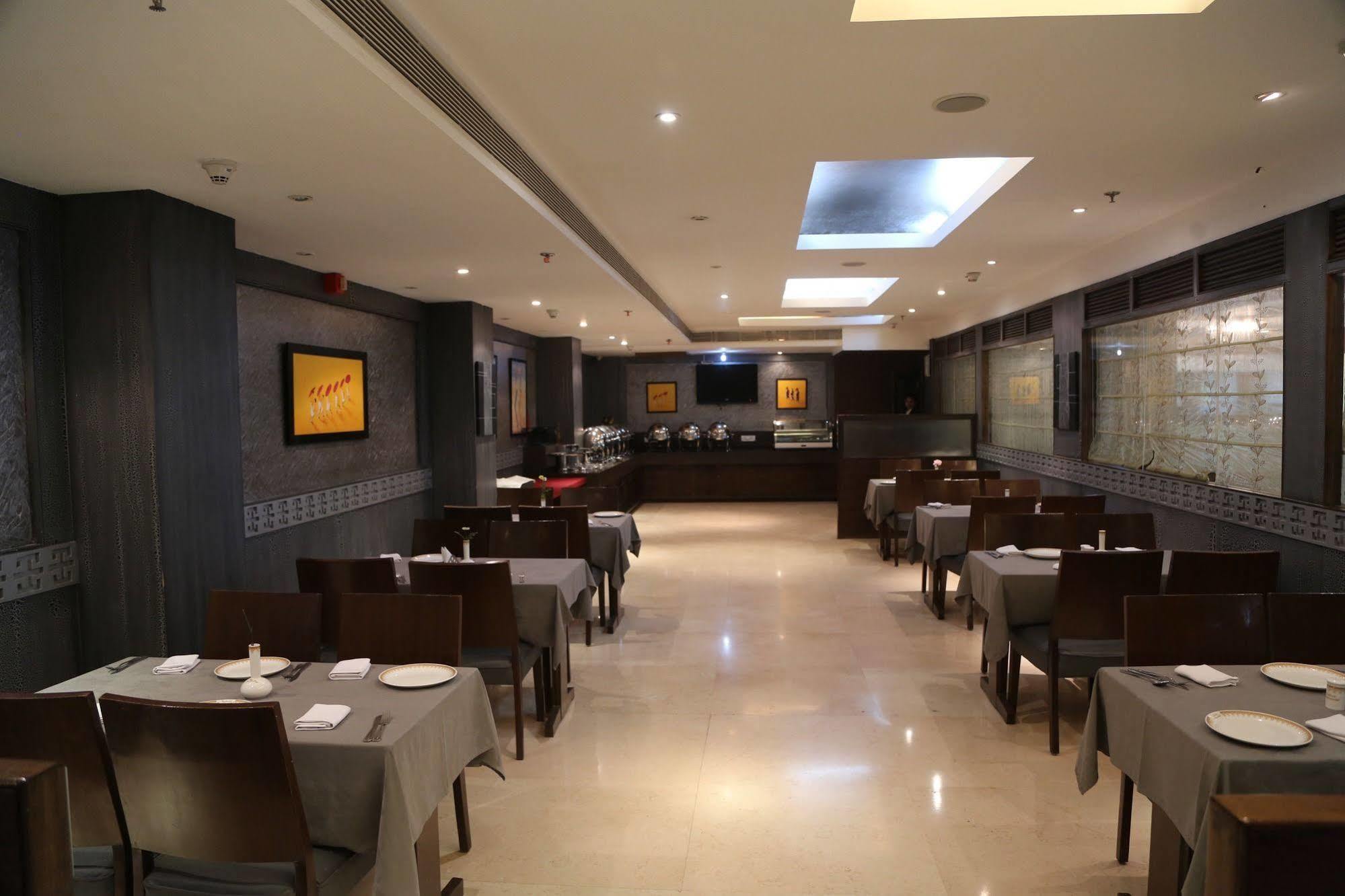 Baba Resorts Dharampur Dharampur  エクステリア 写真